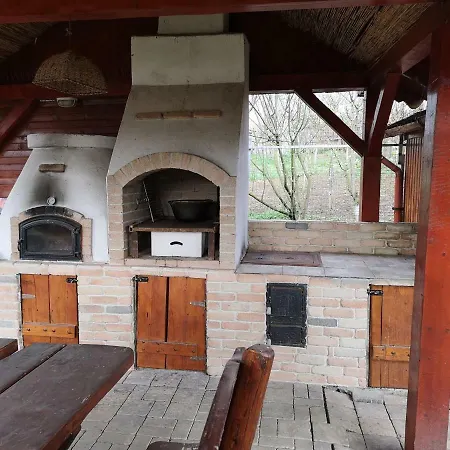 Lakehouse Holiday home Chinteni